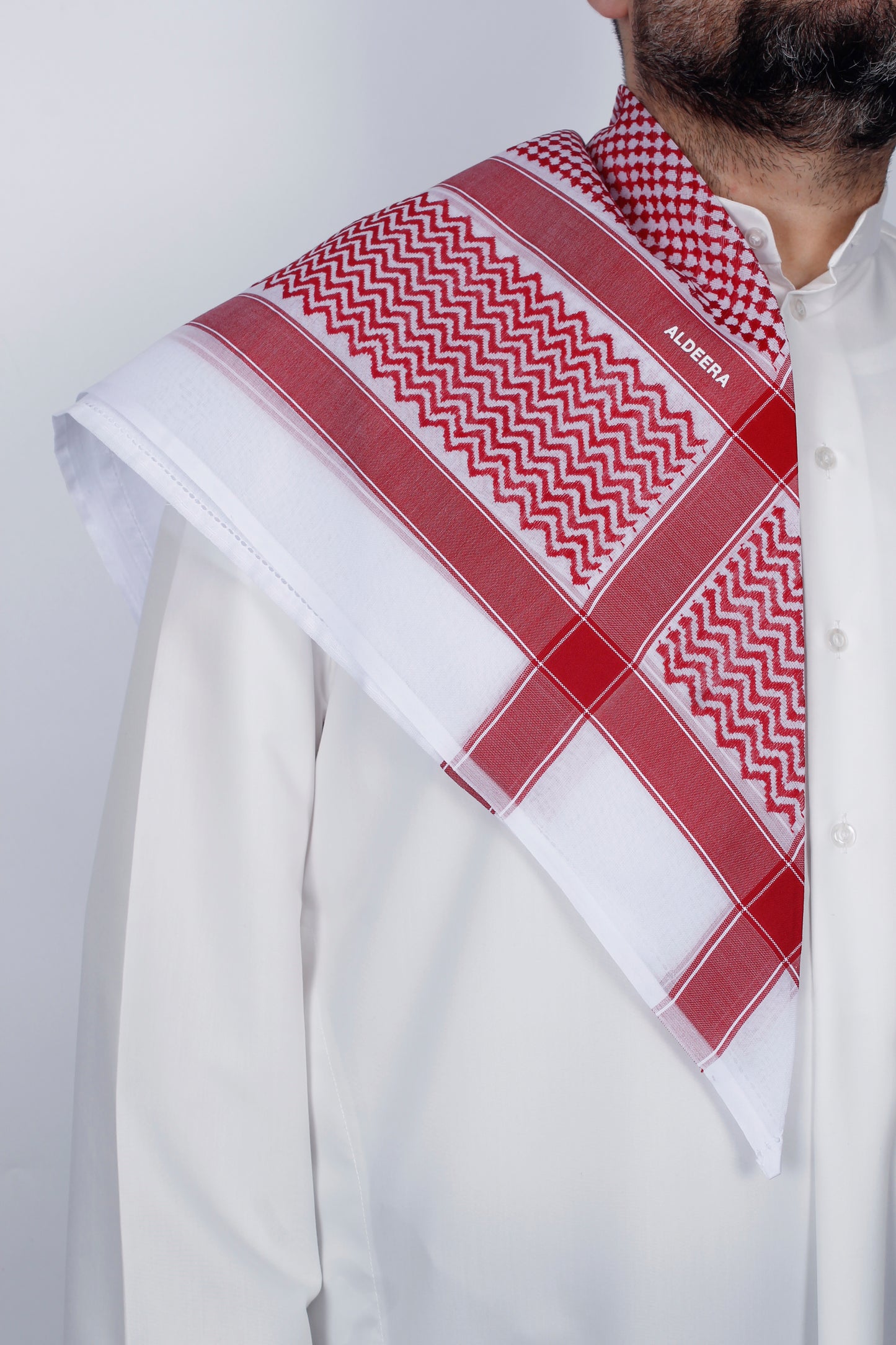 شماغ الديرة R9