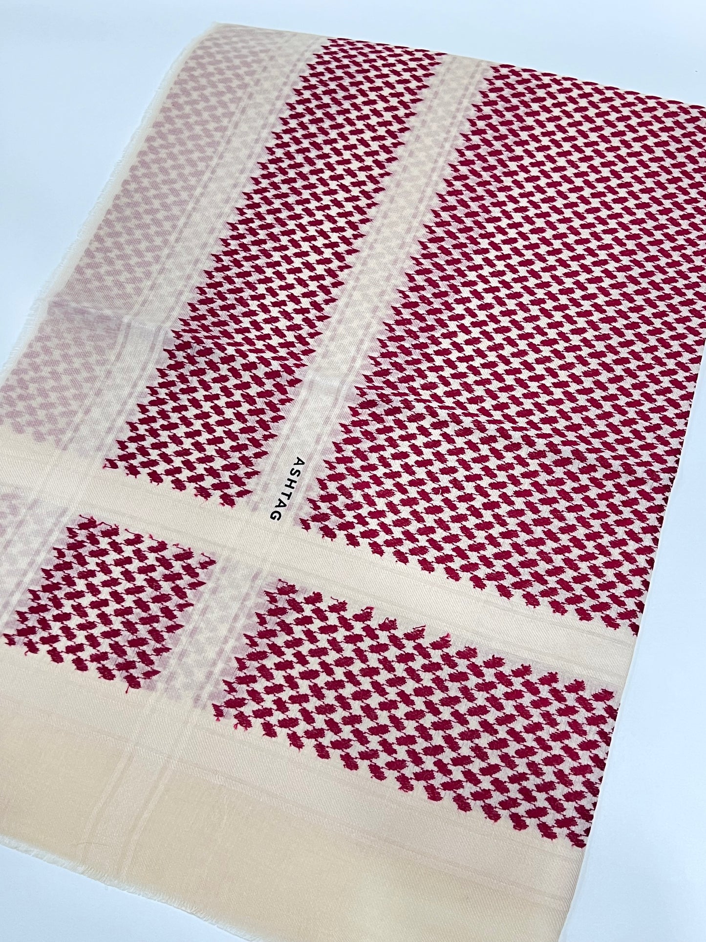 شال صوف - بيج - بنقشة الشماغ